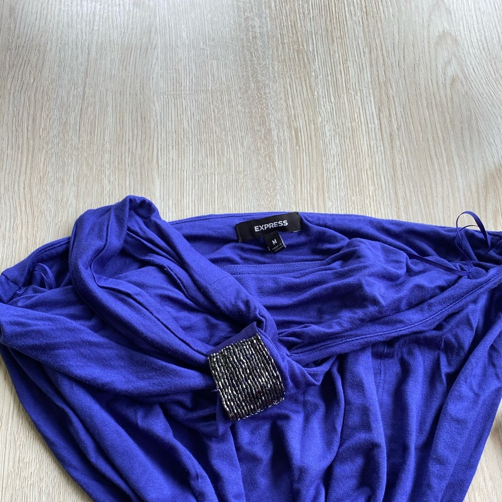 Express casual sleeveless halter, size M
